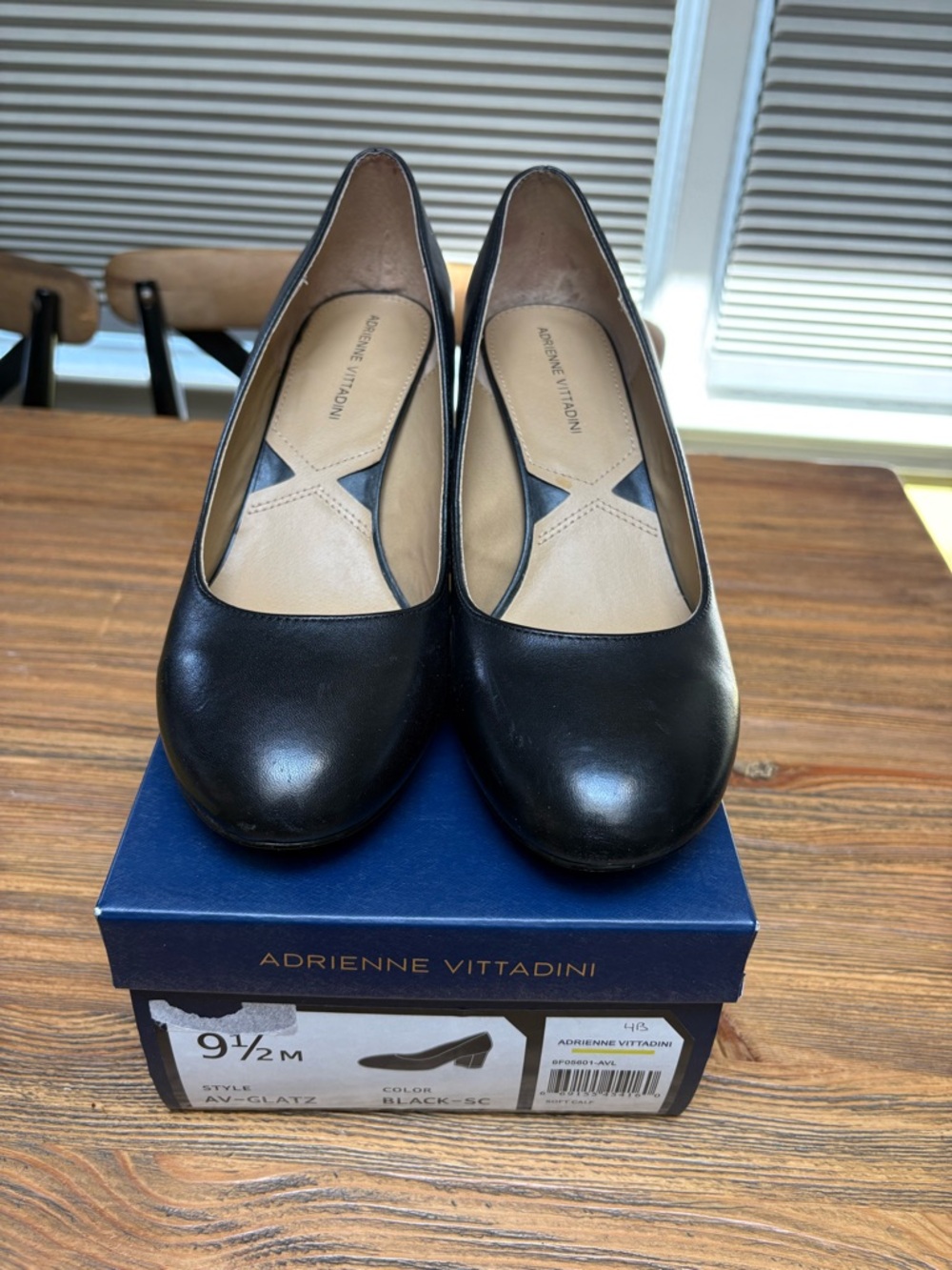 Adrienne Vittadini Black Leather Low Block Heel Pumps - Picture 2 of 12